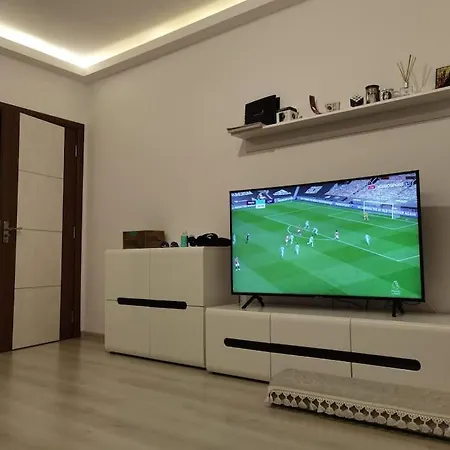 Sensational Flat In Coresi Area Lejlighed